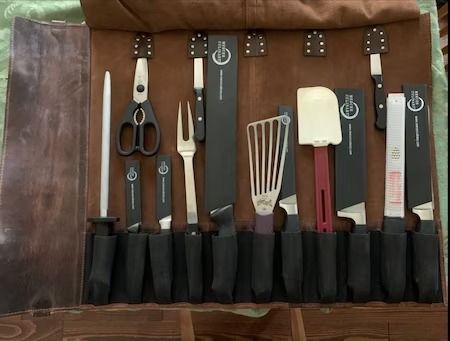 Handmadecrafts1652 - Etsy Knives Storage, Chef Knife Case, Classy Gift Ideas, Leather Knife Roll, Apron Men, Chef Bag, Leather Tool Roll, Roll Storage, Gift For Chef