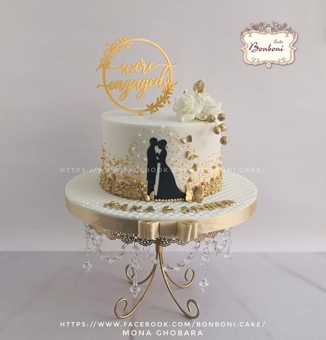 Pretty Anniversary Cakes, Engejment Cake Design, Ring Ceremony Cake Design, Roka Cake Designs, Small Engagement Cake, Engagement Cake Designs Simple, Engagement Cake Ideas Elegant, Engagement Theme Cake, Engagement Cake Designs Unique