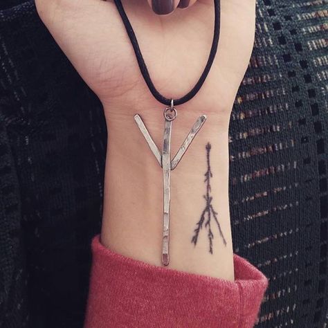 Pagen Tattoos, Algiz Rune Tattoo, Algiz Tattoo, Twig Tattoo, Danish Tattoo, Algiz Rune, Rune Pendant, Pagan Tattoo, Ink Therapy