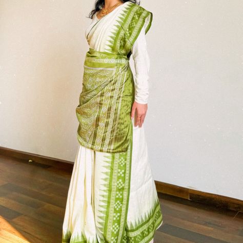 Santhal Drape | Traditional Odia Saree Drape ✨ Save and send these saree pose ideas for when you don’t know how to pose in a saree. Saree draping tutorial is on my feed! Pure silk saree of the day- is an authentic rich Sambalpuri saree in milky white base contoured with green ikat borders and palla. #fyp #explore #iwearhandloom #handloomlove #puresilksaree #sareeindia #sareeinfluencer #sareedraping #sareestyling #howtopose #sareeposes #archeedrapes Saree Pose Ideas, Saree Draping Tutorial, Saree Pose, Saree Drape, Sambalpuri Saree, Green Ikat, Saree Draping, Saree Poses, Pure Silk Saree