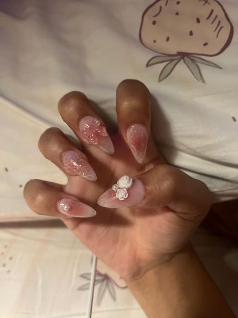 Hot Dominican Nail Trends for Summer 2024 Douyin Nails On Brown Skin, Doyeon Nails, Asian Nails Korea, Pink Douyin Nails, Red Douyin Nails, Black Douyin Nails, Douyin Nails Almond, Nail Inspo Korean, Short Nail Art Ideas