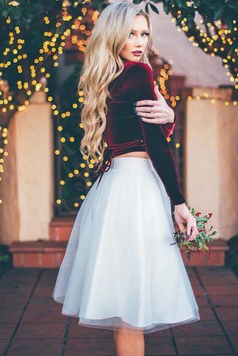 Newest Christmas Outfits Ideas And#8211; What to Wear to a Holiday Party ★ See more: https://glaminati.com/christmas-outfits-ideas/ Christmas Fashion Outfits, Xmas Party Outfits, Gonna In Tulle, Cute Christmas Outfits, Look Festival, Halloween Tattoo, Christmas Party Outfit, Christmas Outfits Women, Christmas Party Outfits