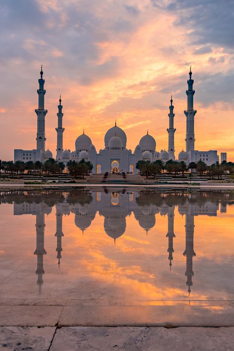 Abu Dubai, Timur Tengah, Uae National Day, Arsitektur Masjid, Dubai Aesthetic, Sheikh Zayed Grand Mosque, Mosque Architecture, Sheikh Zayed, Grand Mosque