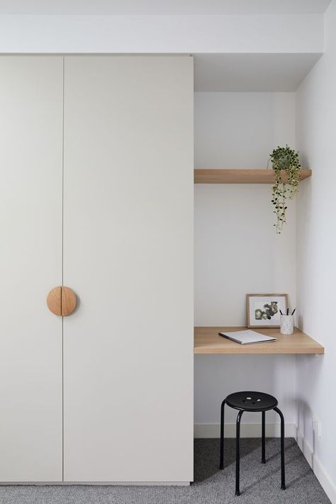 Built In Wardrobe Bedroom, Minimalist Bedroom Wardrobe, Bedroom Built In Wardrobe, Wardrobe Bedroom, Bedroom Cupboards, Wardrobe Interior Design, Scandinavian Minimalist, Wardrobe Design Bedroom, Taupe Grey