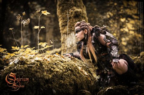 Viking Photoshoot, Viking Cosplay, Viking Garb, Armor Design, Make Up Hair, New Fantasy, Halloween Photoshoot, Halloween Photos, Warrior Princess