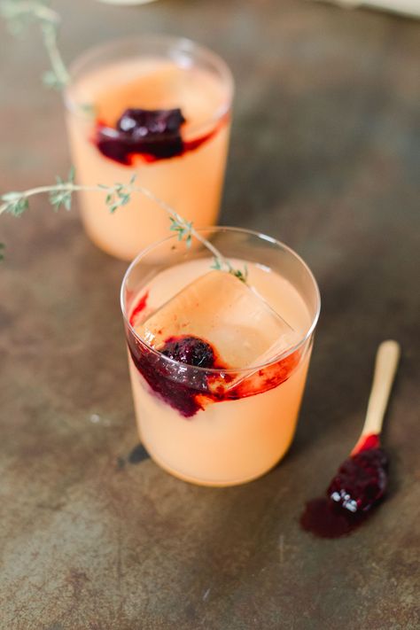 Grapefruit cocktail with jam, Snake Oil Cocktail's Fall Wedding Cocktails, Cavin Elizabeth Photography Unique Cocktail Garnish, Jam Cocktails, Cantaloupe Cocktail, Snake Cocktail, Fall Wedding Cocktails, Bride Stuff, Bubble Drink, Specialty Cocktails, Grapefruit Cocktail