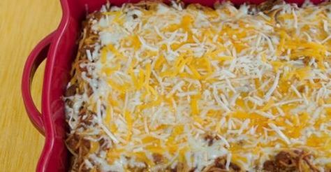 Copycat K&W Cafeteria Baked Spaghetti K&w Spaghetti, Spaghetti Corn Casserole, Salt Baked Fish, Baked Spaghetti Recipe, Fish Recipes Baked, Cafeteria Food, Spaghetti Recipe, Baked Spaghetti, Baked Fish