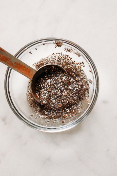 How to Make a Chia Egg Best Tuna Salad Recipe, Egg Substitutes, Chia Egg, Vegan Egg Substitute, Vegan Egg, Chocolate Chia Pudding, Minimalist Baker, Flax Egg, Substitute For Egg