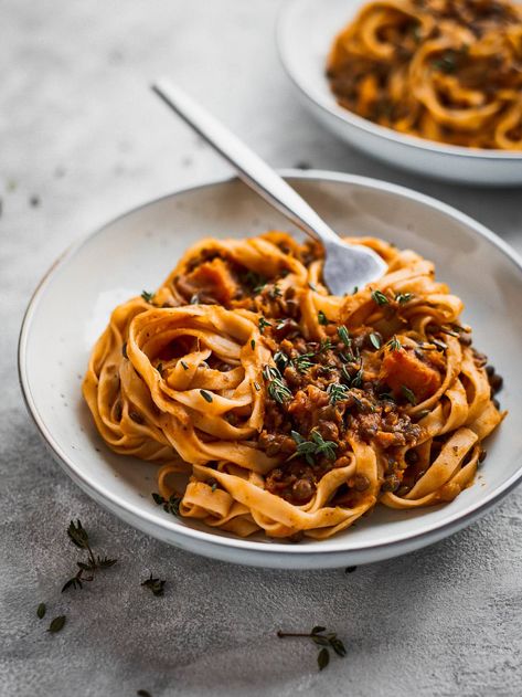 Vegan Pumpkin Bolognese - Forkful of Plants Pumpkin Bolognese, Pumpkin Vegan, Pumpkin Pasta Sauce, Vegan Pot Pies, Vegan Bolognese, Vegan Stew, Pumpkin Pasta, Sauteed Kale, Cool Autumn