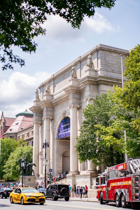 15 EPIC Things to See at the American Museum of Natural History Museum Of Natural History Nyc, New York City Christmas, New York City Buildings, Nyc Guide, New York City Vacation, Nyc With Kids, Visit New York City, American Museum Of Natural History, Park In New York