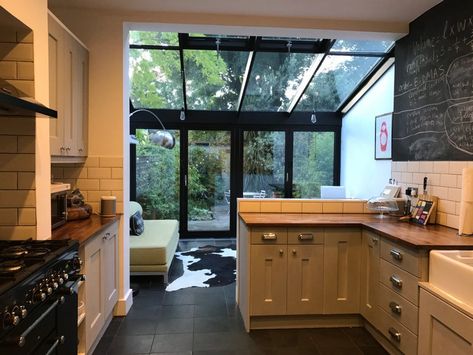 Double-room overlooking garden Victorian terrace ‹ SpareRoom Victorian Terrace Kitchen Extension, Terrace House Kitchen, Terraced House Kitchen, Victorian Terrace Kitchen, Terraced House Interior, Garden Victorian, Victorian Terrace Interior, Kitchen Victorian, Terrace Room