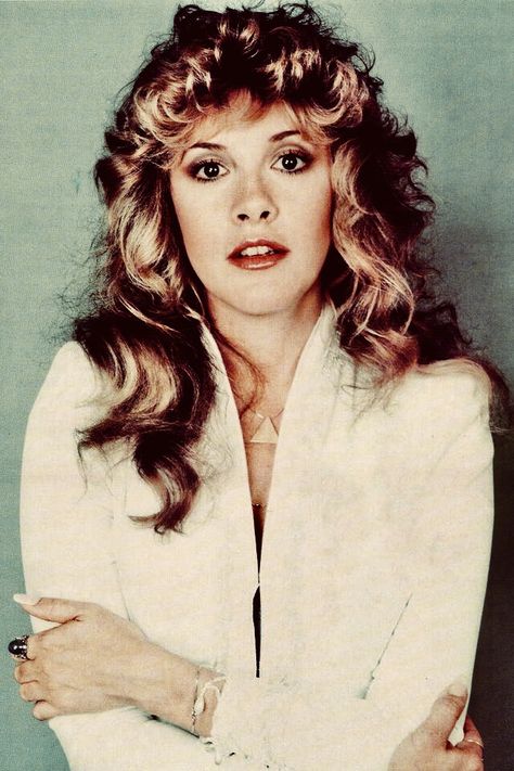 Stevie Nicks Stevie Nicks Hair Tutorial, Stevie Nicks Makeup, Better Fashion, Buckingham Nicks, 80s Makeup, Stevie Nicks Style, Stephanie Lynn, Ancient Queen, Stevie Nicks Fleetwood Mac