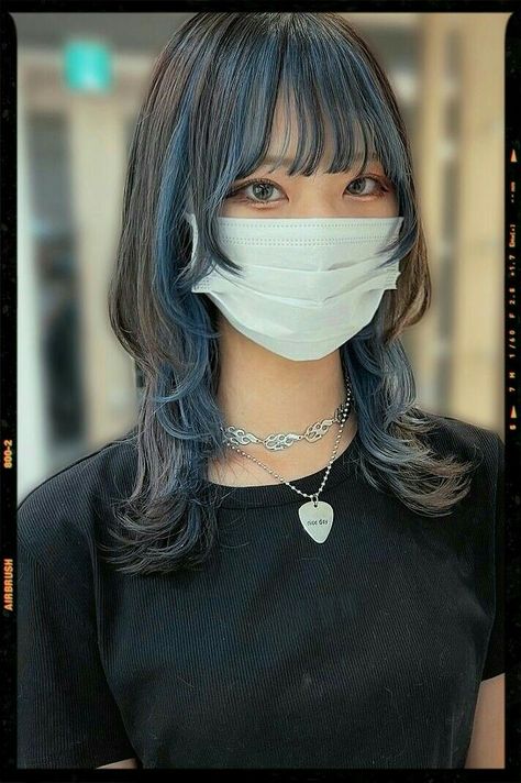 Wolfcut Blue Hair, Dyed Bangs And Underneath, Medium Wolf Cut Hair With Bangs, Wolf Cut Hair Bangs, Wolf Cut Hair Color, Wolf Cut Hair With Bangs, Blue Bangs Hair, Blue Wolfcut, Long Wolf Cut With Bangs