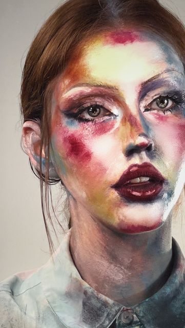 Trending Makeup, Makeup Creative, Oil Painting Gallery, London Girl, Style Pinterest, Halloween Makeup Ideas, Girl Painting, Makeup Class, Fashion Grunge