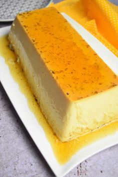 Flan au caramel - Recette en cuisson basse température Flan Au Caramel, Creme Dessert, Cake Factory, Caramel Cake, Beignets, Flan, Cake Recipes, Biscuits, Cheesecake