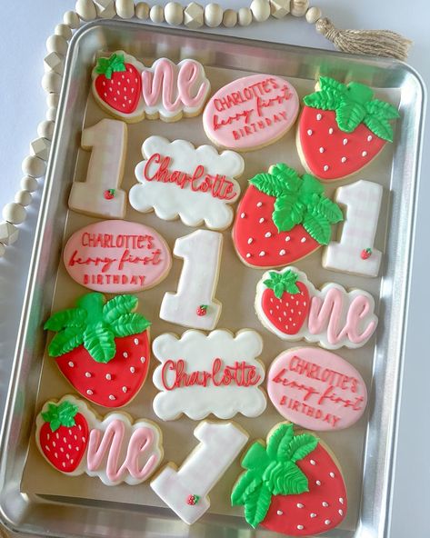 Berry 1st Birthday Cookies, Berry First Birthday Cupcakes, Berry First Birthday Cookies, Birthday Deserts, Birthday Desert, Strawberry Shortcake Cookies, First Birthday Cookies, First Birthday Cupcakes, Berry First Birthday