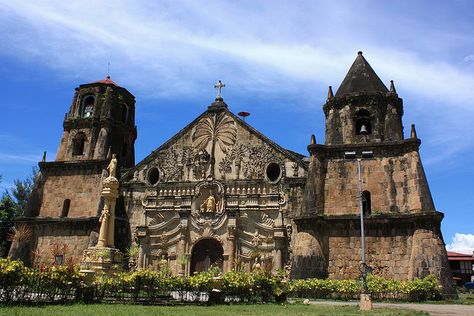 UNESCO - Miagao Church, Philippines Miagao Church Philippines, Architecture Design Sketch, Church Interior, Colonial Architecture, Baroque Architecture, Church Architecture, Baroque Fashion, Historical Architecture, Unesco World Heritage Site