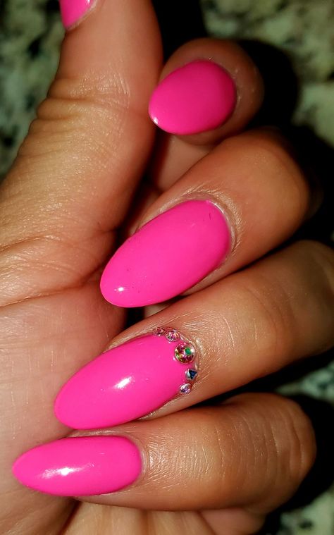 DND#559 Teenage Dream💕 #GelPolish #TeenageDream #Pink #AlmondNails Dnd Teenage Dream, Dnd Pink Gel Polish Colors, Dnd Pink, Dnd Gel Polish, Gel Polish Colors, Summer 22, Beauty Ideas, Teenage Dream, Mani Pedi