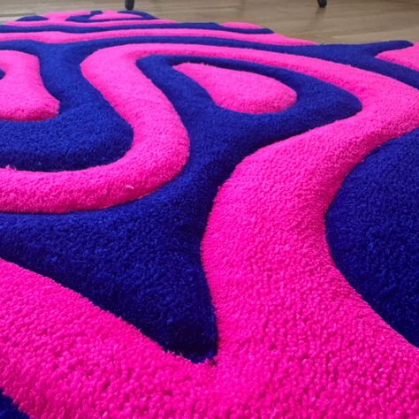 Glowing Ocean, Artistic Rugs, Contemporary Crafts, Tv Girls, Carpet Design, Soft Sculpture, Rug Design, Textile Art, Fiber Art