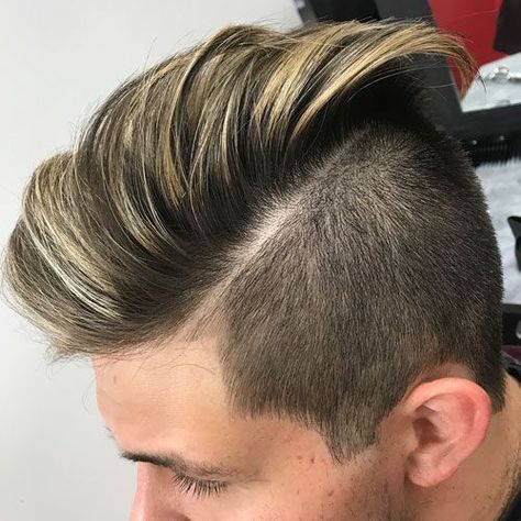 Highlights For Men, Light Brown Highlights, Short Hair Highlights, Mens Hair Colour, Light Blonde Hair, Black Hair With Highlights, Men Hair Color, Dark Hair With Highlights, Brown Hair With Blonde Highlights