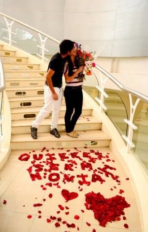 16 Formas en las que quiero que me pida que sea su novia Girlfriend Proposal, Love Like Crazy, Romance Quotes, Spanish Phrases, Perfect Boyfriend, Prom Proposal, Love My Husband, Amazing Quotes, My Heart Is Breaking