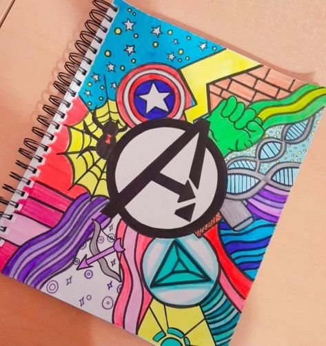 Marvel Simple Art, Avengers Doodle Art, Marvel Journal Ideas, Avengers Drawings Sketches, Simple Marvel Drawings, Marvel Doodle Art, Avengers Sketch, Chalkboard Art Diy, Marvel Art Drawings