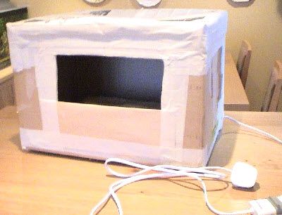 DIY Puppy Incubator - petdiys.com Whelping Room, Diy Incubator, Dog Whelping, Dog Whelping Box, Neutral Kids Bedroom, Pet Diy, Whelping Box, Egg Incubator, Unicorn Card