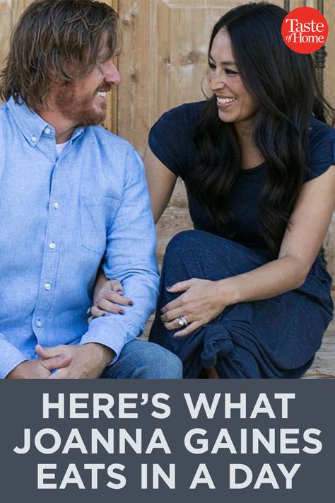 This Is What Joanna Gaines Eats In a Day Chip And Joanna Gaines Home, Snacks With Protein, Joanna Gaines Style Clothes, Joanna Gaines Living Room, Jo Gaines, Jojo Gaines, Healthy Energy Bites, Magnolia Recipes, Rhubarb Crumble Recipes