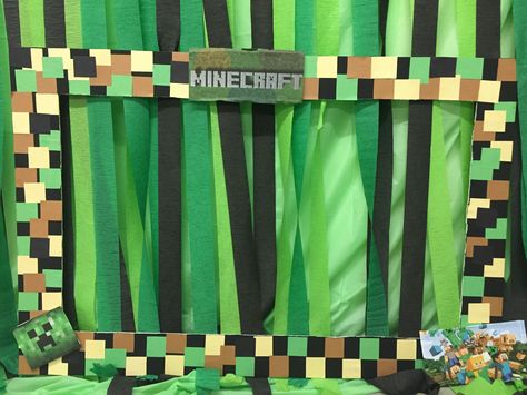 Picture frame prop Minecraft Picture Frame, Picture Frame Prop, Frame Props, Minecraft Pictures, Minecraft Birthday Party, Minecraft Birthday, Minecraft Party, Kids Party, Picture Frame