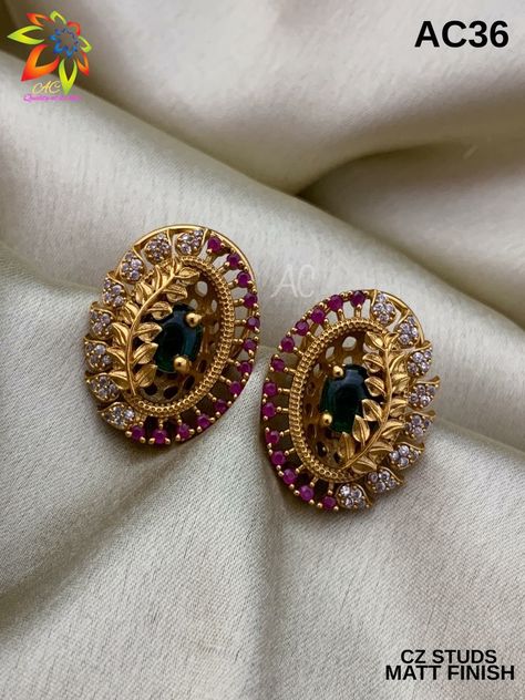 Gold Earrings Designs New Model, Rings 2023, Temple Jewellery Earrings, New Gold Jewellery Designs, Gold Earrings Models, Fancy Jewelry Necklace, Online Gold Jewellery, Antique Jewellery Designs, Gold Mangalsutra Designs