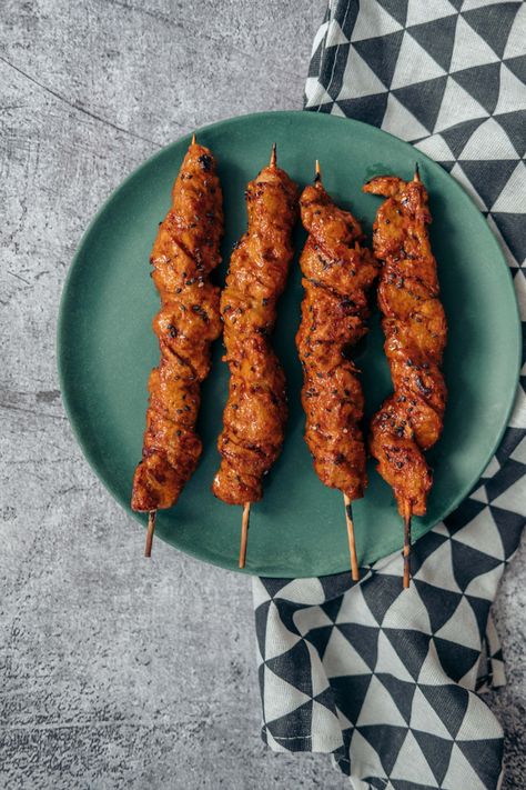 vegan yakitori meat skewers Vegan Yakitori, Bamboo Recipe, Yakitori Recipe, Seitan Recipes, Meat Skewers, Vital Wheat Gluten, Vegan Sausage, Best Vegan Recipes, On A Stick