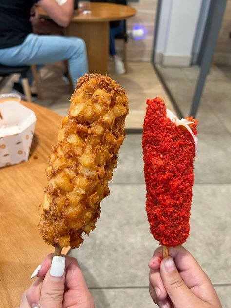 Mochi Nut, Korean Snacks Aesthetic, Korean Corn Dog, Aesthetic Recipes, Best Junk Food, Korean Corn, Pink Fan, Mexican Snacks, Scrumptious Food