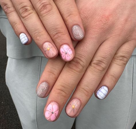 Natural Nails Short Designs, Short Nails Ideas Summer, Cool Short Nails, Really Short Nails Ideas, Nails Ideas Summer, Really Short Nails, Short Nail Design, Short Nails Ideas, Simple Gel Nails