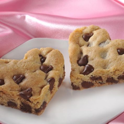 Chocolate Chip Pan Cookies, Nestle Tollhouse Chocolate Chip Cookies, Tollhouse Chocolate Chip Cookies, Toll House Chocolate Chip, Pan Cookies, Valentines Baking, Toll House, Just Bake, Heart Cookies