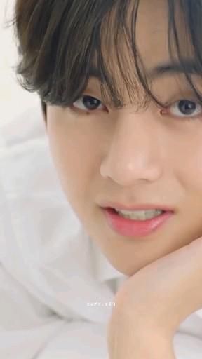 #kimtaehyung#taehyungbts#taehyung #bts#btsv#btsedits#pins#bangtan Kim Taehyung Cute Videos, Taehyung Cute Video, Couple Dance Songs, Taehyung Smile, Jimin Cute Selca, Bts Eyes, V Bta, Bts V Photos, Bts Jungkook Birthday