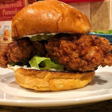 Popeyes Spicy Chicken Sandwich, Chicken Marinate, Spicy Chicken Sandwich, Buttermilk Pancake Mix, Popeyes Chicken, Spicy Chicken Sandwiches, Best Sandwich, Chicken Sandwich, Marinated Chicken