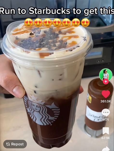 How to order: iced venti cold brew with 5 pumps mocha, vanilla sweet cream with dark caramel in it-. Add caramel drizzle on top & chocolate curls Dark Chocolate Starbucks Drink, Starbucks Drinks Chocolate, Dunkin Orders, Vanilla Sweet Cream, Starbucks Chocolate, Starbucks Mocha, Starbucks Secret Menu Recipes, Cold Starbucks Drinks, Starbucks Vanilla