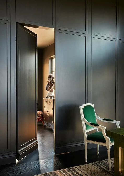 Sala da pranzo di Andrea Schumacher Interiors | 1stDibs Door Hidden In Wall, Door In Living Room, Hide A Door, Door Paintings, Hidden Door Ideas, Hidden Doors, Secret Hideaway, French Door Curtains, Coastal Interiors Design