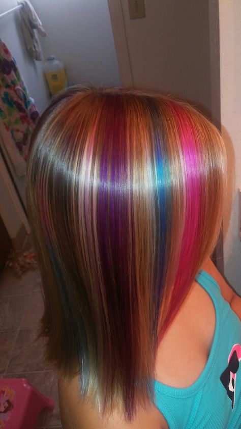 Pink Purple Highlights, Purple Hair Streaks, Neon Hair Color, Neon Hair, Purple Highlights, Black Hair With Highlights, Dyed Hair Inspiration, Hair Streaks, Hair Extentions