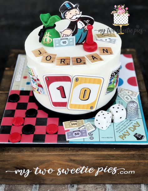 BOARD GAME birthday Board Game Cupcake Toppers, Board Game Wedding Cake, Board Game Cupcakes, Game Night Cake Ideas, Game Night Birthday Cake, Board Game Cake Ideas, Board Game Theme Birthday Party, Board Game Birthday Party Ideas, Board Game Birthday Cake