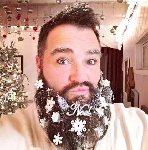 How-To: Make Your Own Beard Ornaments + Dean Banowetz has the Best Beard Ever - Wellness - Modern Salon Beard Baubles, Homemade Beard Oil, Beard Decorations, Beard Ornaments, Grow A Beard, Diy Beard, Beard Tips, Awesome Beards, Beard Growth