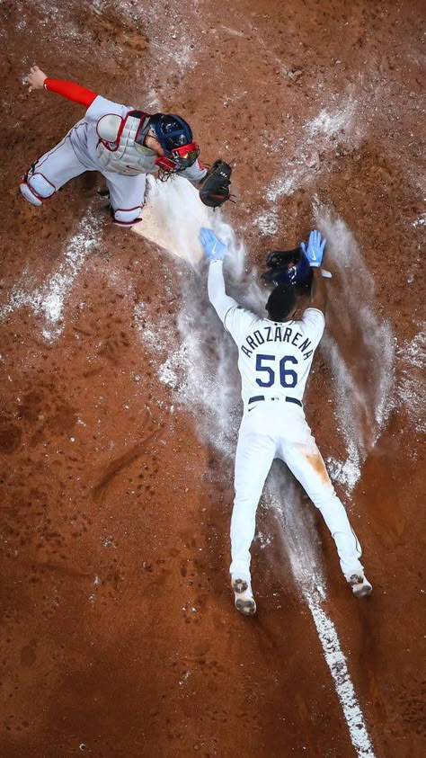 Sports Photography Action, Mlb Photography, Baseball Drip, Baseball Aesthetic, Mlb Baseball Players, Softball Photography, Tampa Bay Rays Baseball, Famous Baseball Players, Baseball Dugout