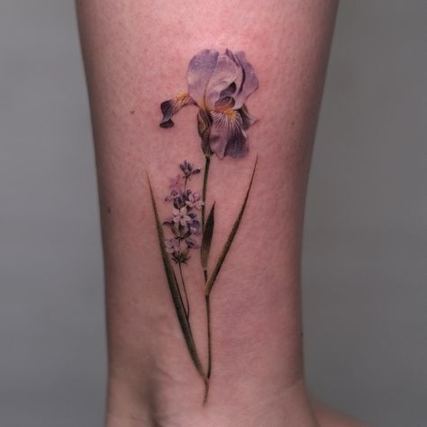 Instagram Wisteria Tattoo, Wisteria Flowers, Questions Instagram, Watercolor Tattoos, Color Tattoo, Wisteria, Tattoo Artist, Watercolor Tattoo, Tattoo Artists