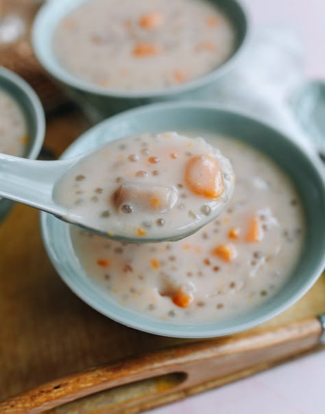 Taro Sago (Tapioca) Dessert Soup - The Woks of Life Chinese Dessert Soup, Taro Desserts, Taro Sago, Taro Dessert, Bilo Bilo, Chinese New Year Dinner, Tapioca Dessert, Coconut Milk Dessert, Dessert Soup