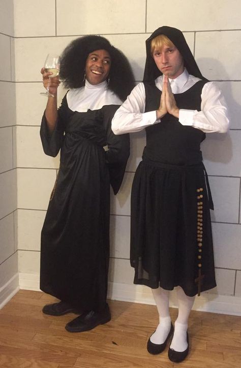 DIY Halloween Costume: Sister Mary Clarence and Sister Mary ROBERT #halloween #costume #DIY Sister Act Costumes, Diy Nun Costume, About Sister, Priest Costume, Nun Costume, Homemade Halloween Costumes, Sister Act, Diy Halloween Costume, Anime Clothes