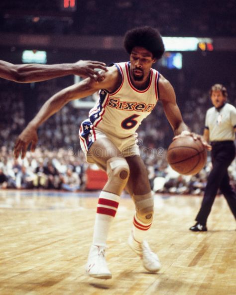 Julius Erving. Philadelphia 76ers legend Julius Erving Dr. J Image from color sl , #AFF, #ers, #Philadelphia, #Julius, #Erving, #color #ad Julius Erving, Small Forward, Bill Russell, Dr J, Tracy Mcgrady, Philadelphia Sports, Jordan Basketball, Nba Legends, Sport Icon