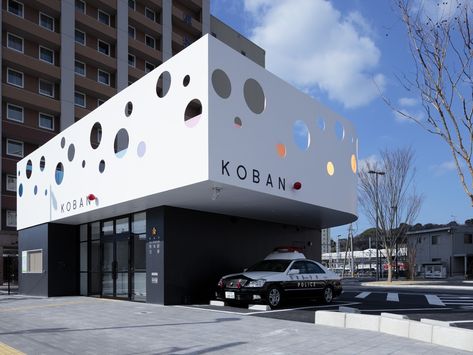 a police station in japan is called coban. and this is one of them. Box Architecture, Police Post, Toyo Ito, Police Box, Curved Walls, Kumamoto, Building Plan, Civic Center, Police Station