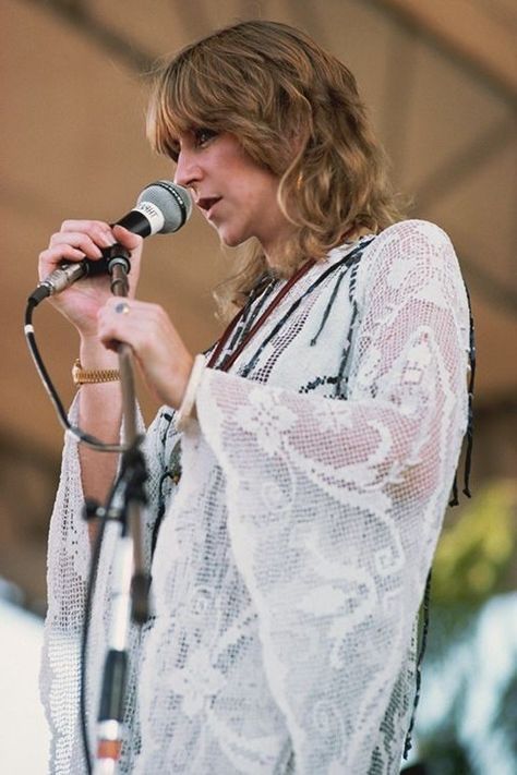 Christine Perfect, Christine Mcvie, John Mcvie, Mick Fleetwood, It's A Wonderful Life, Stevie Nicks Fleetwood Mac, A Wonderful Life, Shes Amazing, British American