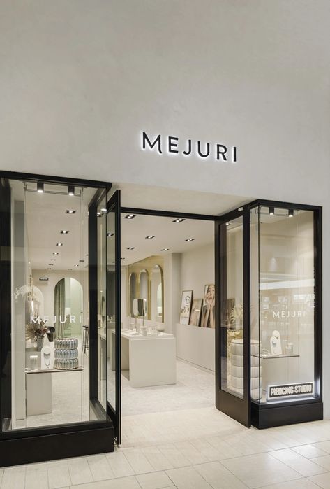 DTC Jewellery Brand Mejuri Continues Ongoing Expansion with More Stores in Key Canadian Markets [Interview] Mejuri Store, Newbury Street, Arched Mirror, Piercing Studio, Jewellery Brand, Jewellery Marketing, Brand Experience, Beauty Bar, Branding Inspiration