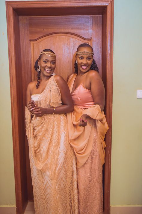 Rwanda🇷🇼 Rwanda Wedding Dresses, Burundian Traditional Wear, Rwandan Traditional Clothes, Rwanda Clothes, Rwanda Wedding, Lynn Core, Rwanda Women, Burundi Culture, Rwandan Women